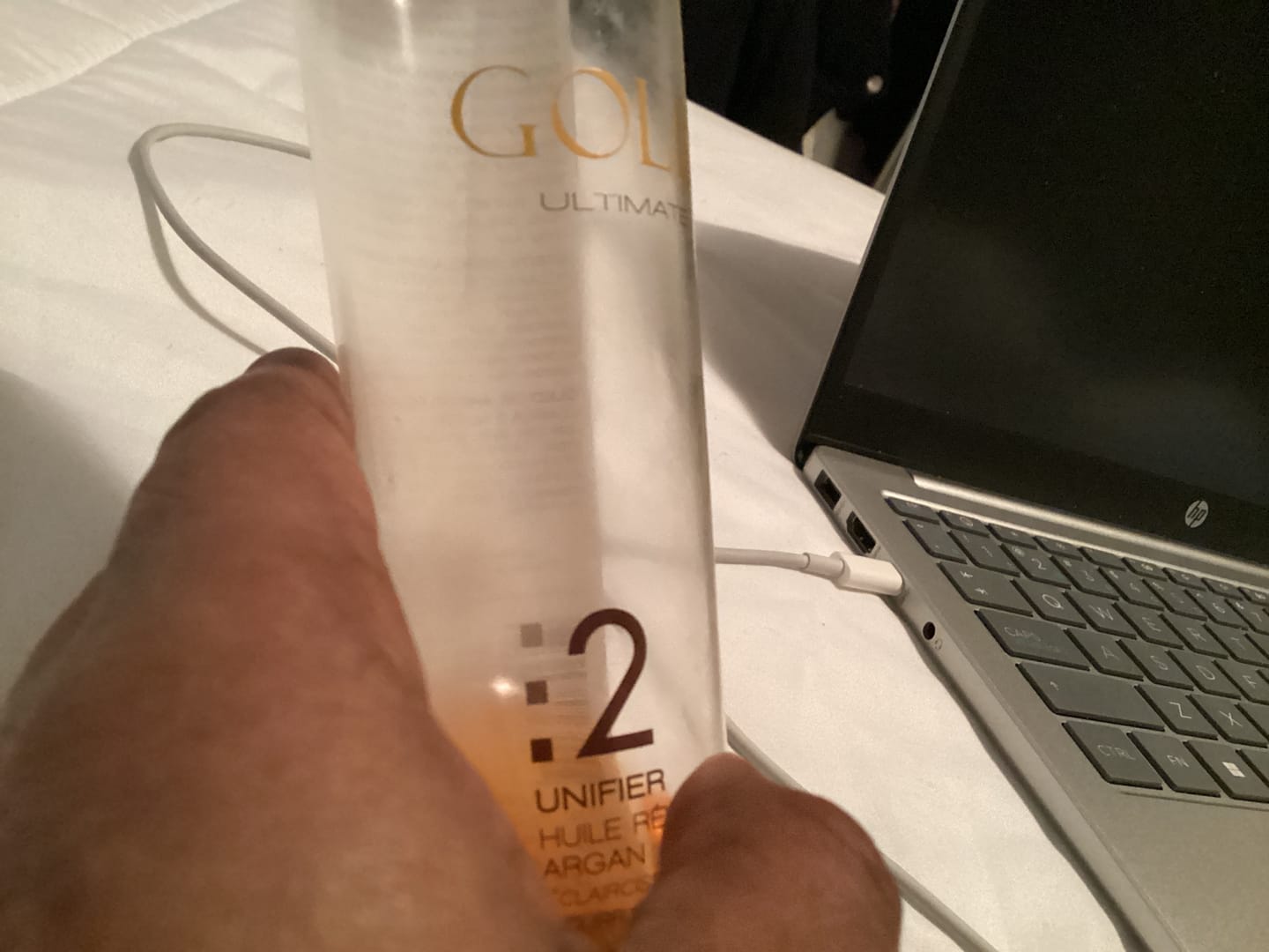 Customer photo review of Fair & White Gold Revitalizing Argan Oil - Nourishes Skin - 200ml / 6.76 fl oz