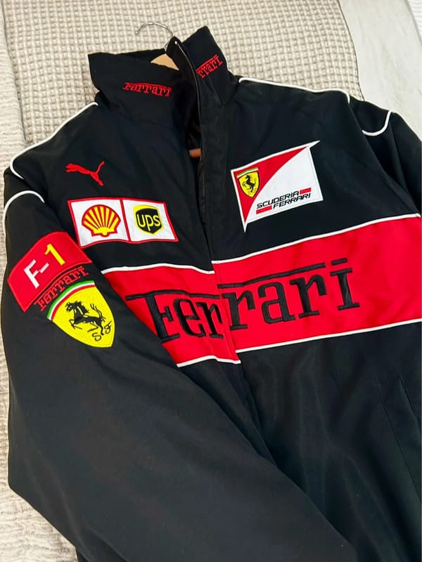 Customer photo review of Retro Jacket Racing F1 FERRARI Vintage Black Red