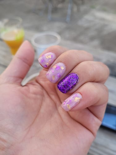 Customer photo review of D1005 A-Lister Purple Metallic Flake Dip Powder