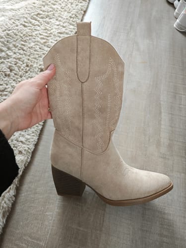 Customer photo review of Kate Western Stiefel - Beige