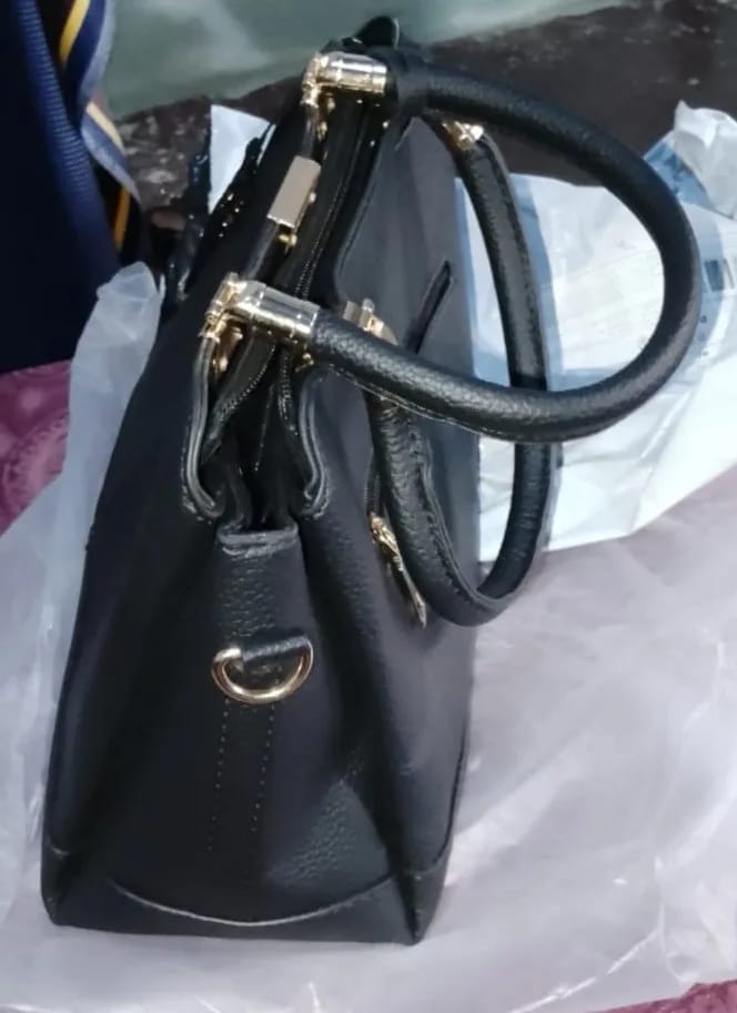 Customer photo review of Women's Dual-Use Crossbody Handbag