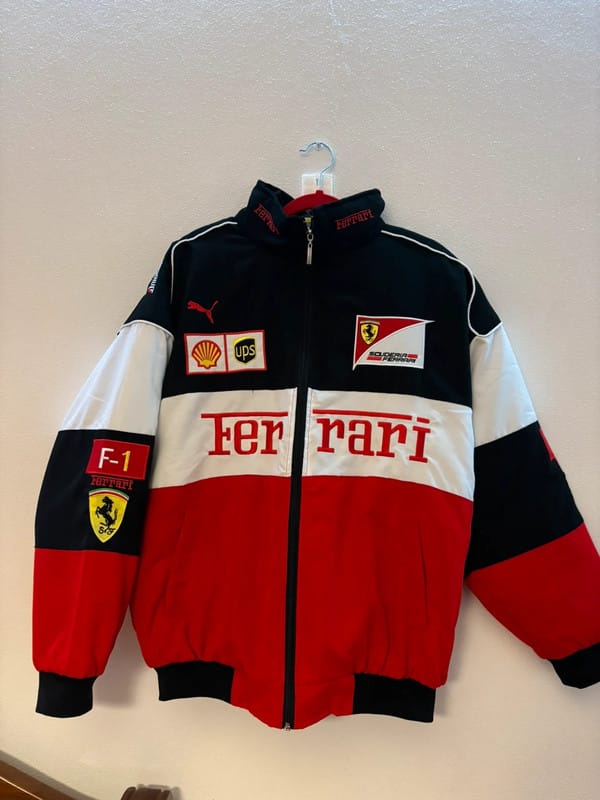 Customer photo review of Retro Jacket Racing F1 FERRARI Vintage Red Black