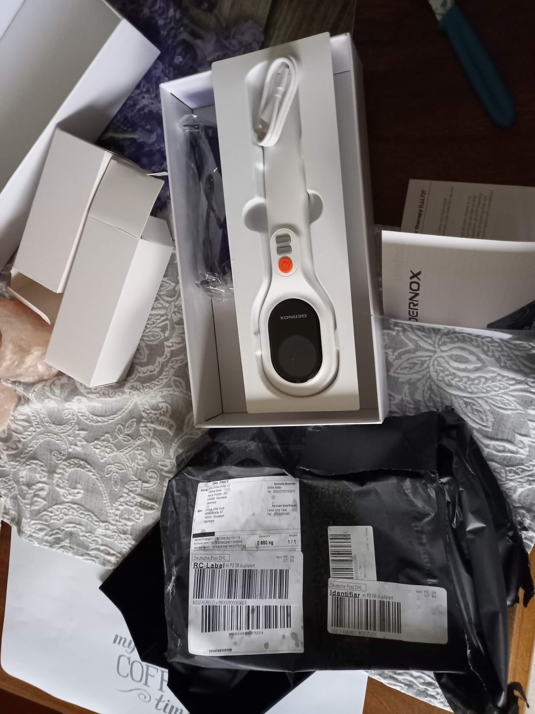 Customer photo review of Dernox™ Handheld Cold Laser Device