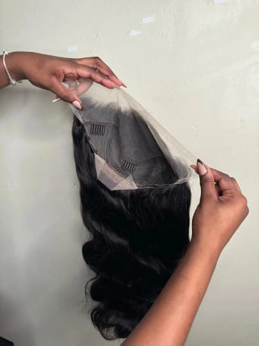 Customer photo review of Karlami 13x6 HD Skin Melt Lace Front Body Wave Wig Perfect Hairline Bleached Knots