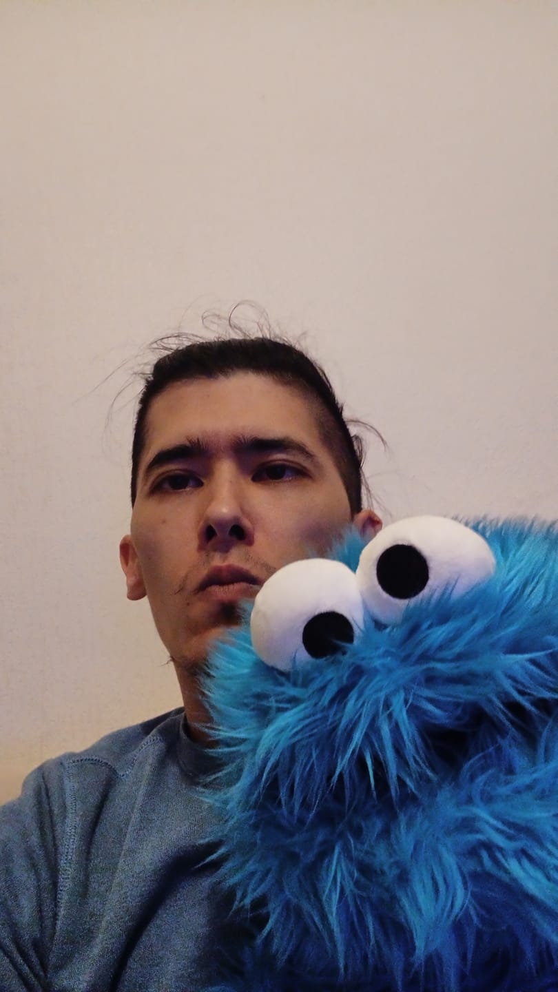 Customer photo review of Cookie Monster Marionnette Sesame Street