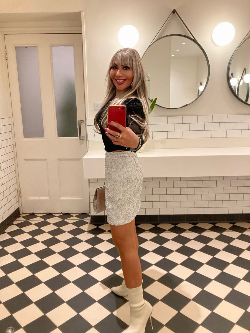 Customer photo review of Stranded 20" One Piece Flicky Clip-in Hair Extension