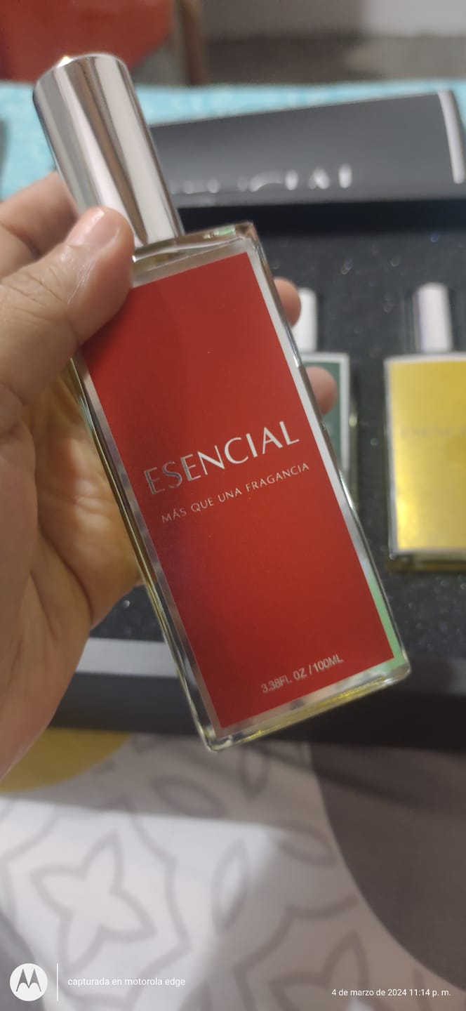 Customer photo review of Set "Más Vendidos Mujer" 4 Perfumes