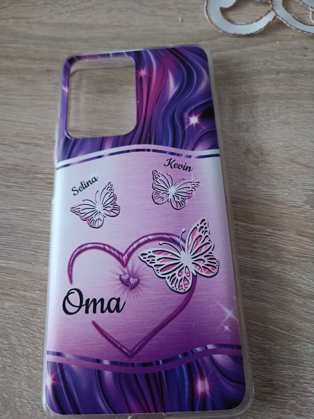 Customer photo review of Schmetterlingszauber - Personalisierte Handyhülle