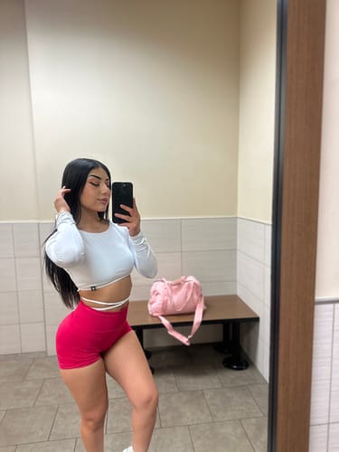 Customer photo review of Workout Top Mini Rash X White