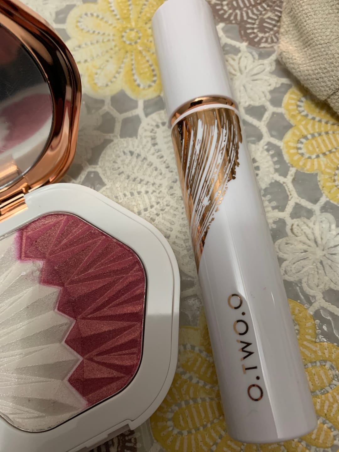 Customer photo review of O.TWO.O LASH BOLD VOLUME LIFTING MASCARA