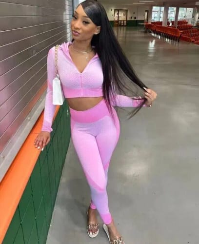 Customer photo review of 13x6 Full Invisible Hd Transparent Lace Front Wigs Straight Natural Black Karlami Hair