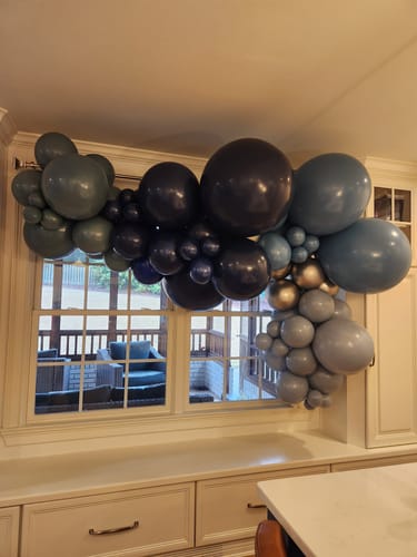 Customer photo review of Custom Balloon Garland Kit