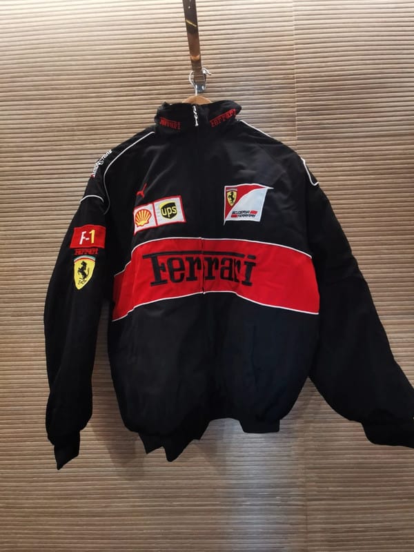 Customer photo review of Retro Jacket Racing F1 FERRARI Vintage Black Red