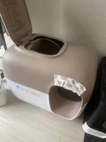 Customer photo review of Self-Cleaning Litter Box