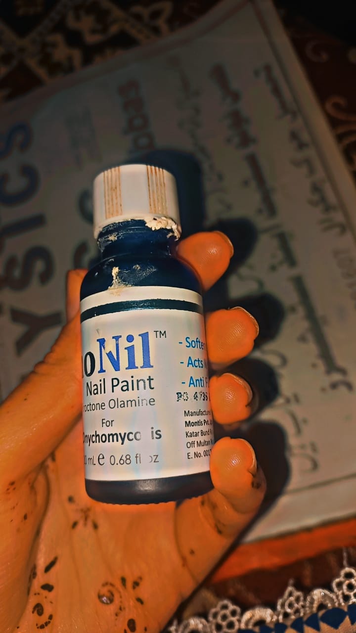 Customer photo review of Onychonil Nail Paint