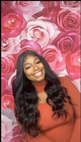 Customer photo review of Wear & Go | Pre-bleached Invisible Lace Wig Body Wave Pre-cut Lace Glueless Wig