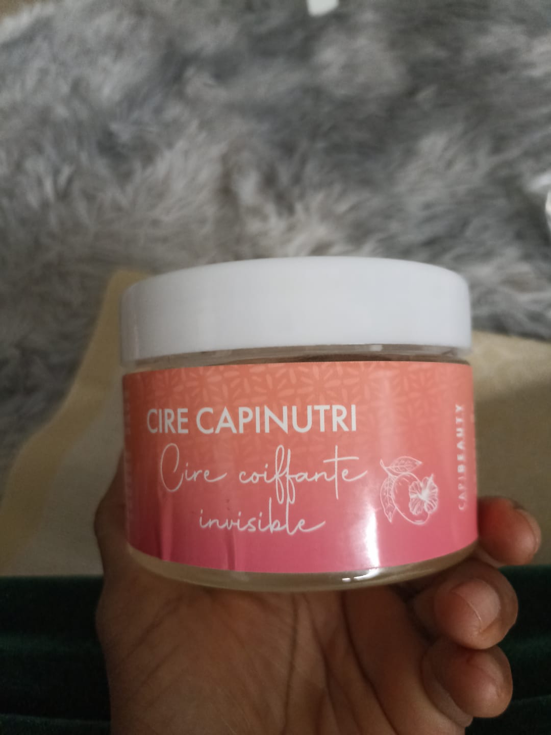 Customer photo review of Cire coiffante CAPINUTRI naturelle nourrissante sans résidus ni trace blanche