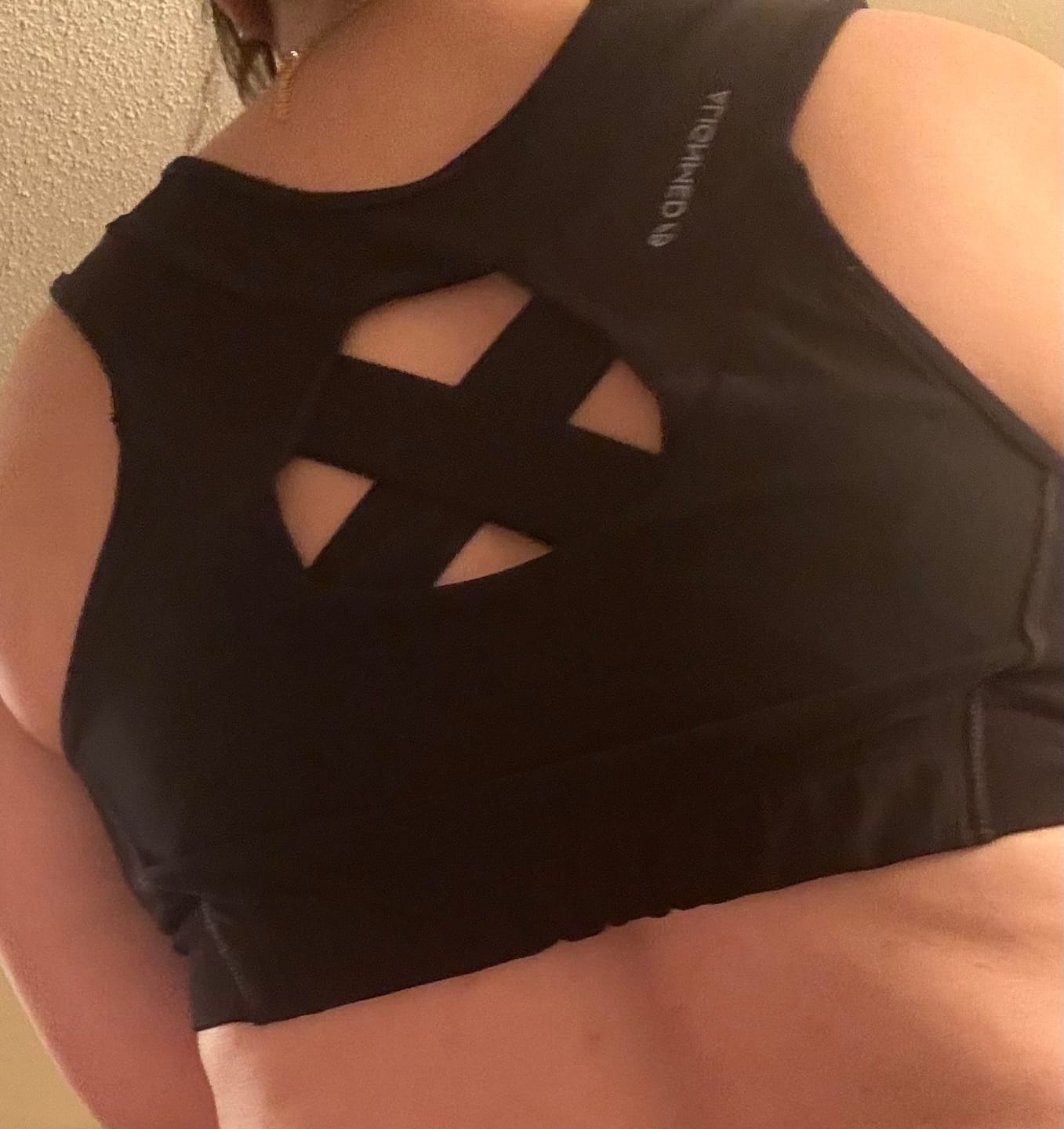 Customer photo review of AlignMe™ Pullover Posture Sports Bra For Women