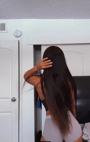 Customer photo review of 13x6 Full Invisible Hd Transparent Lace Front Wigs Straight Natural Black Karlami Hair