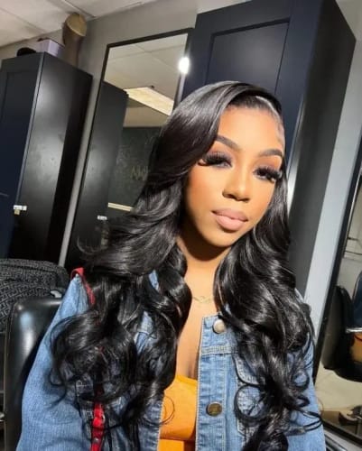 Customer photo review of Breathable 360 Lace Frontal Wig Pre Plucked Body Wave Human Hair Wig Natural Hairline