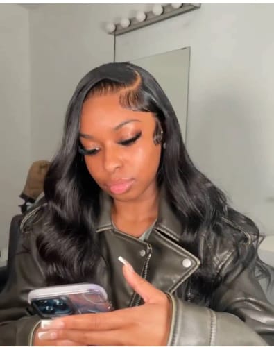 Customer photo review of Karlami 13x6 HD Skin Melt Lace Front Body Wave Wig Perfect Hairline Bleached Knots