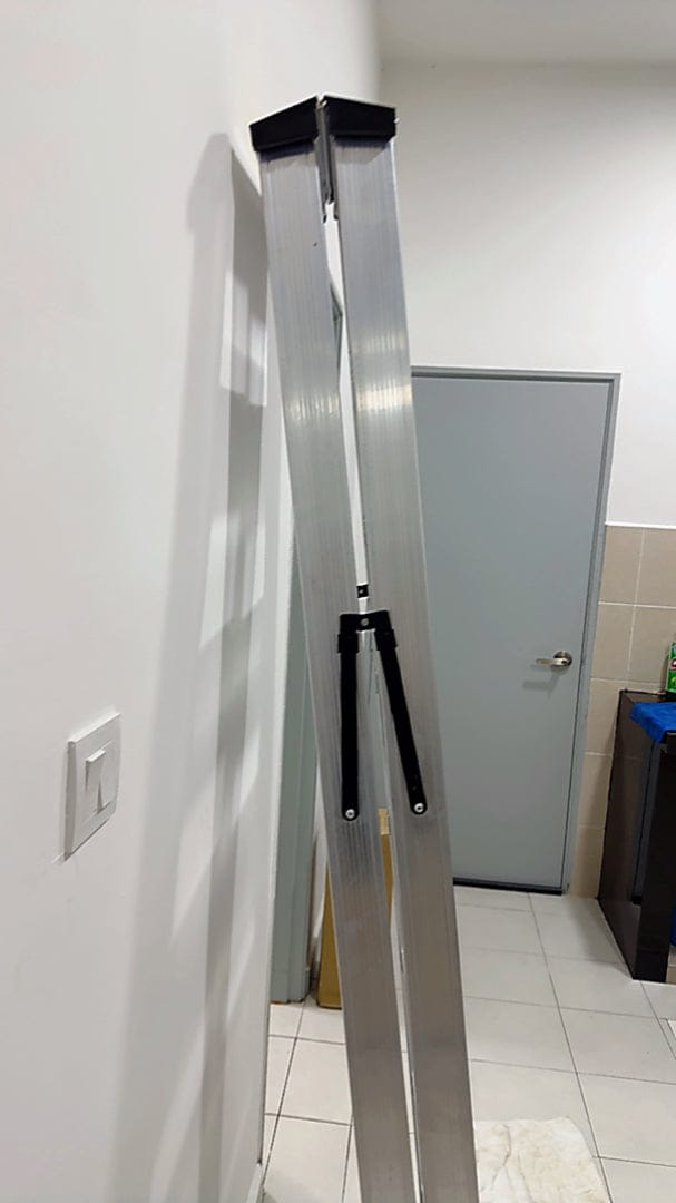 Customer photo review of ✨READY STOCK✨Alumaster Heavy Duty Aluminium Welded Ladder (8 Steps Double Side) AL-DWL70-8S ALUCLASS