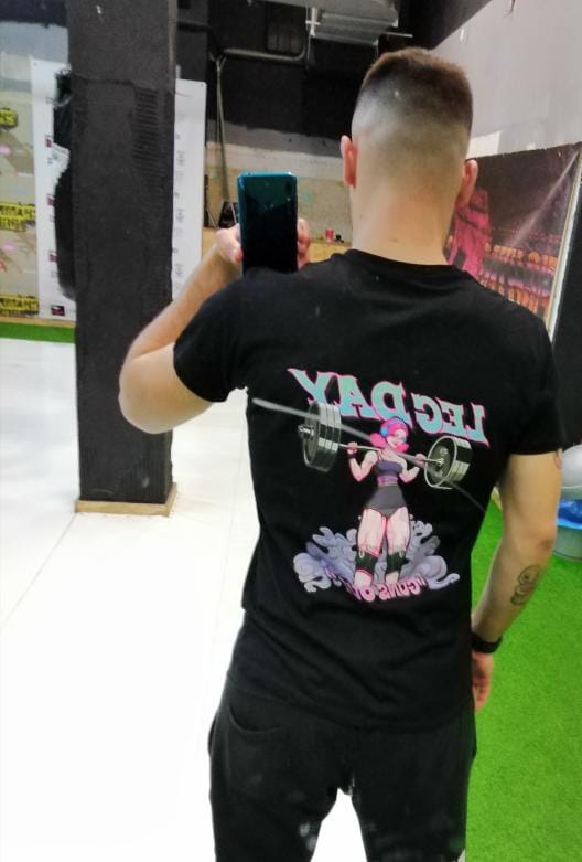 Customer photo review of Leg Day Graphic Classic Fit T-Shirt
