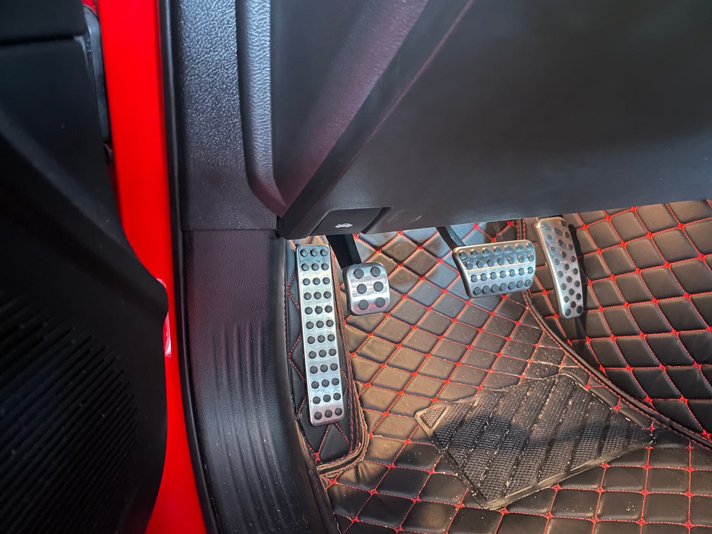 Customer photo review of Speedlogix Parking Brake Cover 2005-2023 Challenger/Charger