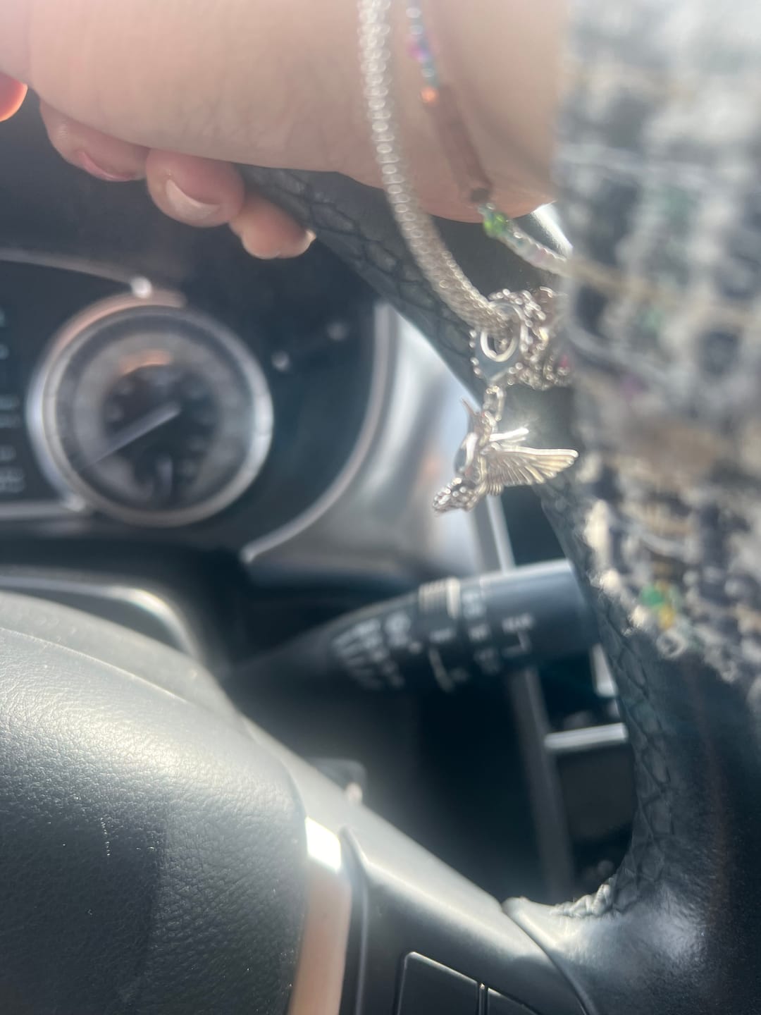 Customer photo review of Charm Colibri Mistico