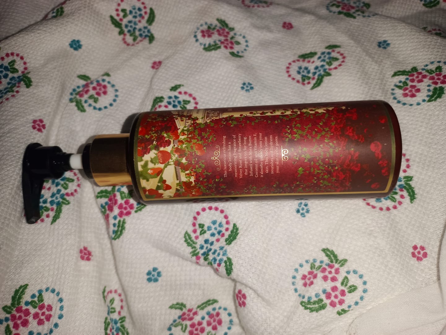 Customer photo review of Velvetee Rose Strawberry Body Lotion