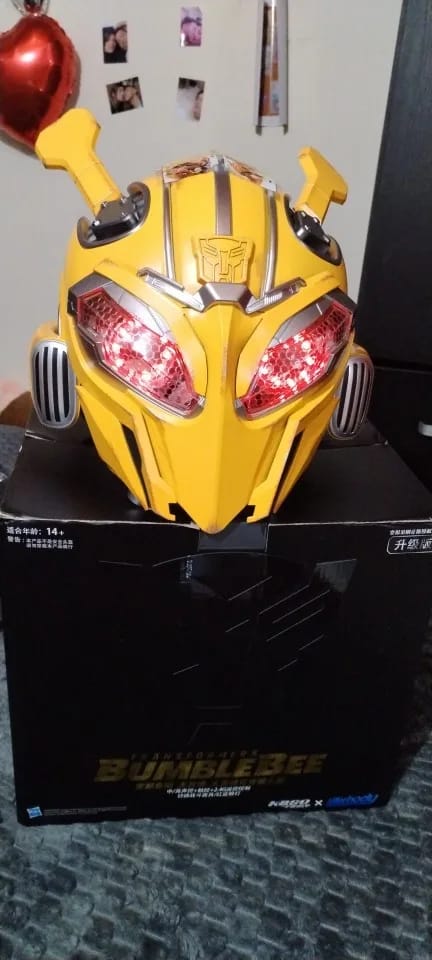 Customer photo review of Hasbro Genuine | Killerbody Bumblebee Helmet | Voice Control | 1: 1 Real Person Wearable