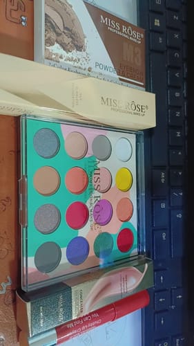Customer photo review of MISS ROSE Matte Lip Batom Crayon