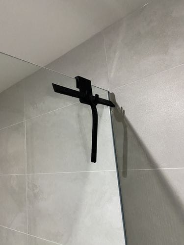 Customer photo review of GLASSGUARD™ Silicone Squeegee