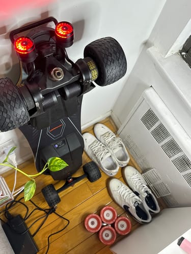Customer photo review of MEEPO Voyager + Free Cyclone 105s Wheel Set
