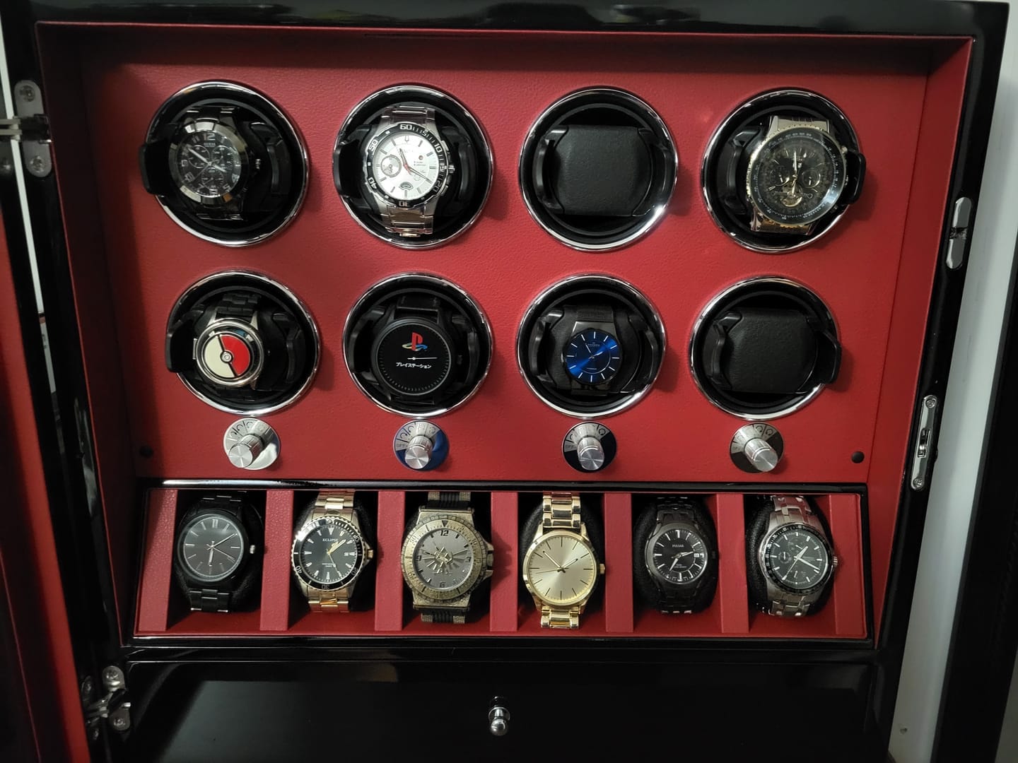 Customer photo review of 8 Watch Winders with 6 Watches Organizer Case Automatic Rotation - Red