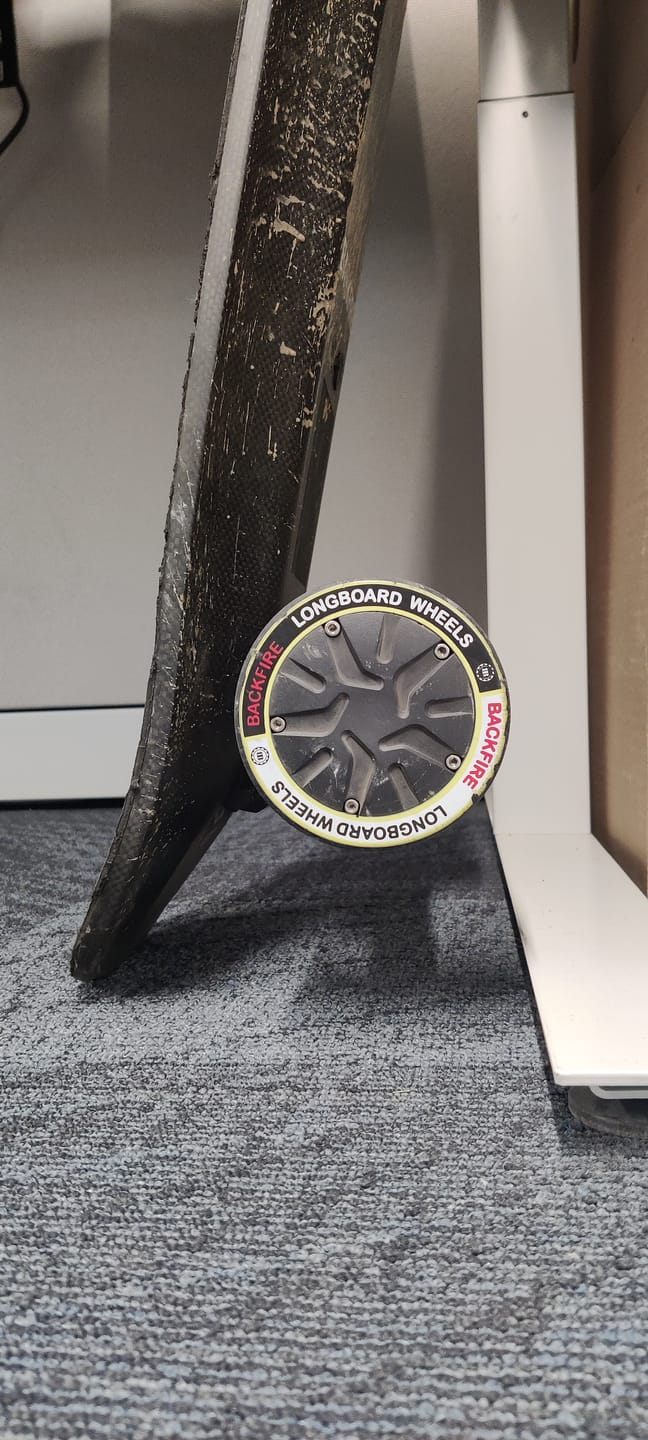 Customer photo review of 96 mm Hub Motor Wheels for Backfire G2 Black, G3, G5 and G5s