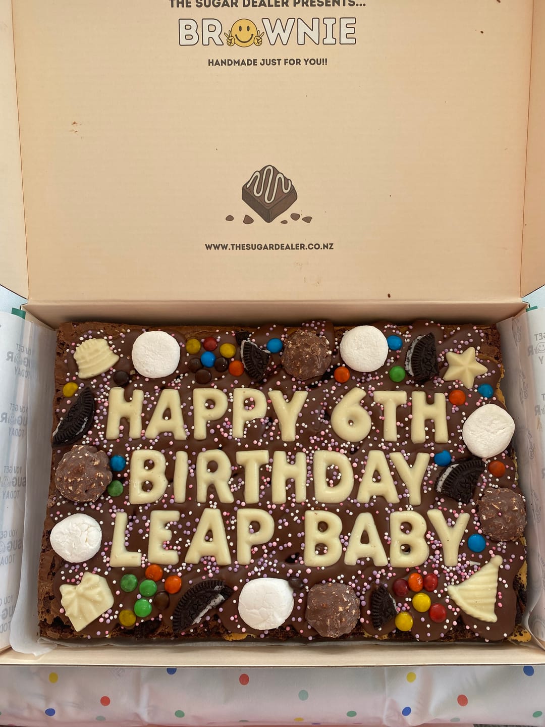 Customer photo review of Mega custom message birthday brownie