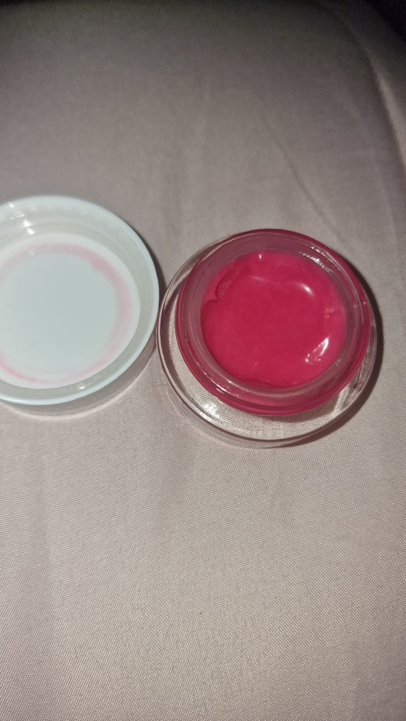 Customer photo review of Ultra Lip Mask