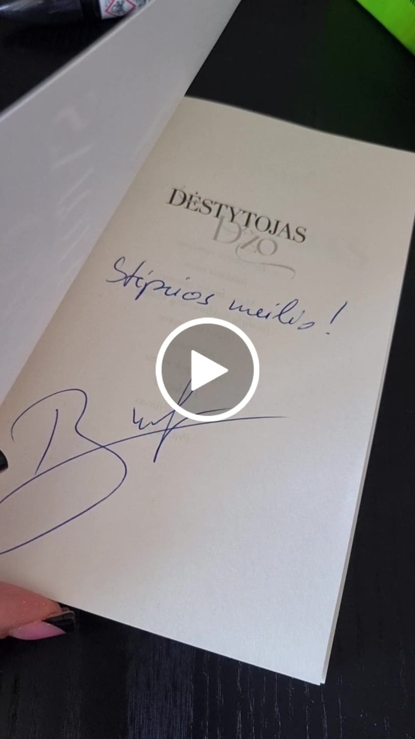 Customer video review of Dėstytojas Džo: ar studentės ir dėstytojo meilė gali gyvuoti? O galbūt karšti jausmai galingesni už viską?