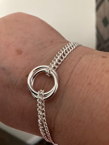 Customer photo review of Molto Wave Dual Chain Bracelet