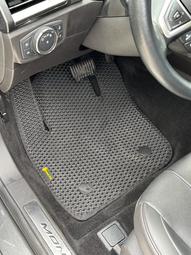 Arkadiusz Z. review of Dywaniki samochodowe na zamówienie - Przód i tył image 1 out of 2