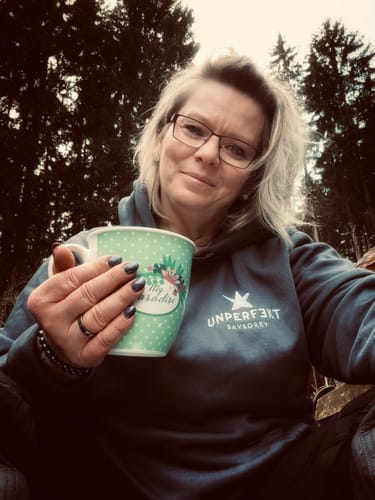 Customer photo review of » Armband »Body Positivity« aus Hämatit-Perlen und blauer Opalperle (100% off)