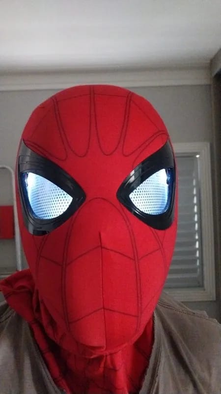 Customer photo review of Spider Mask Red, Ring-shaped | Remote Control | Eye Size Adjustment