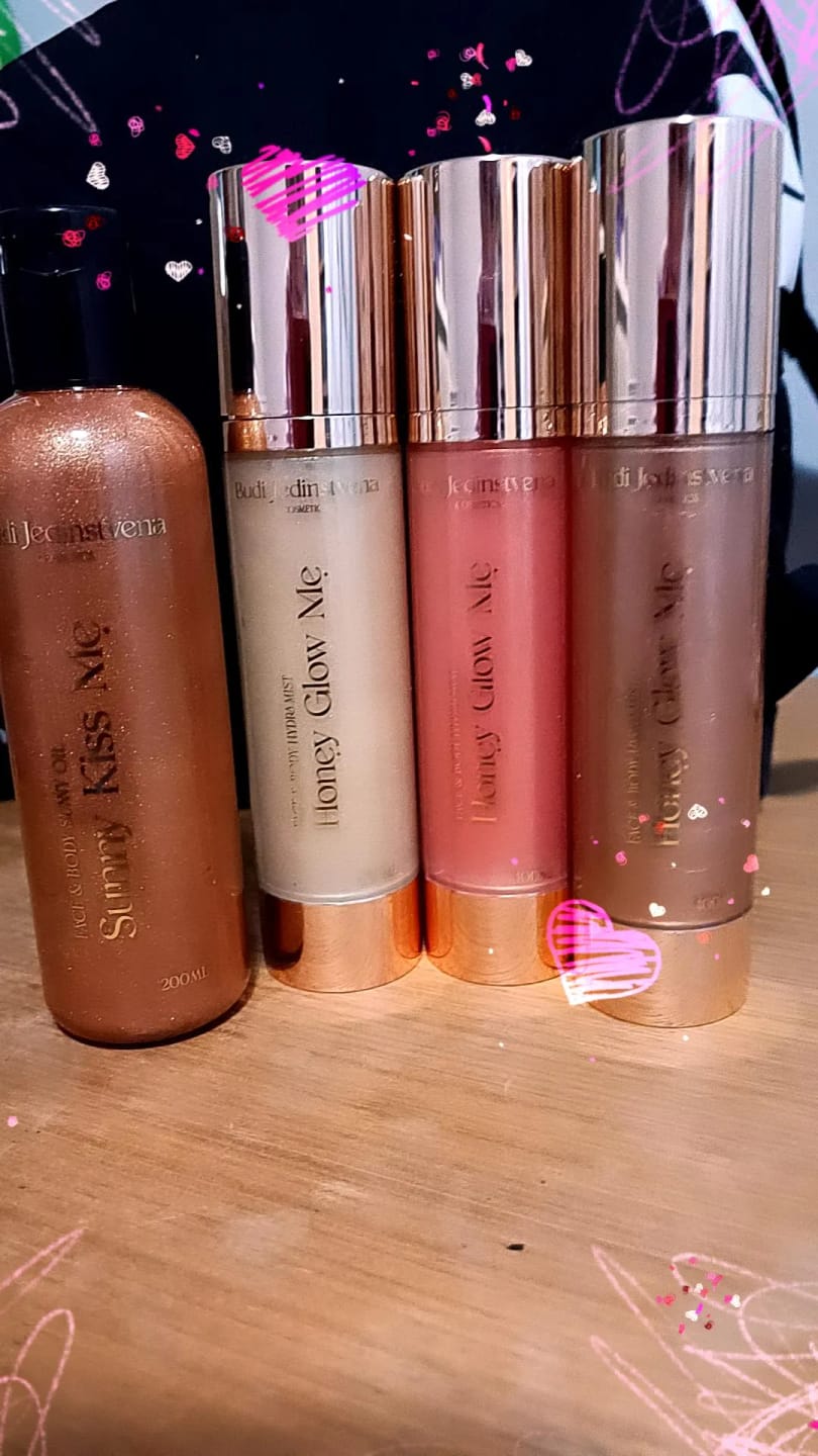 Customer photo review of Sunny Kiss Me
