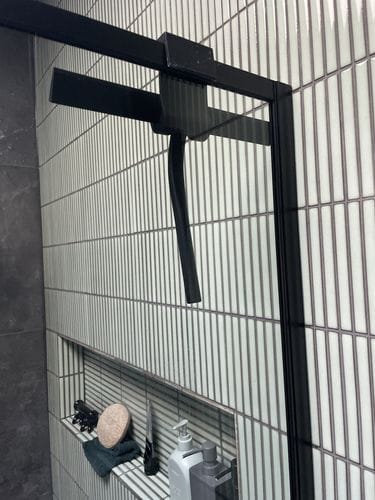 Customer photo review of GLASSGUARD™ Silicone Squeegee
