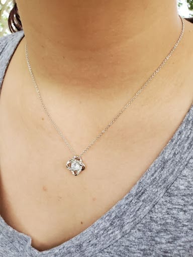 Customer photo review of Aan Mijn Mama - Eeuwige Rozenbox - Met Love Knot Ketting & Echte Roos