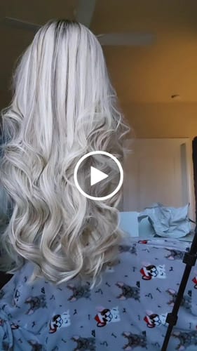 Customer video review of Beka 164 | Ash blond Wig