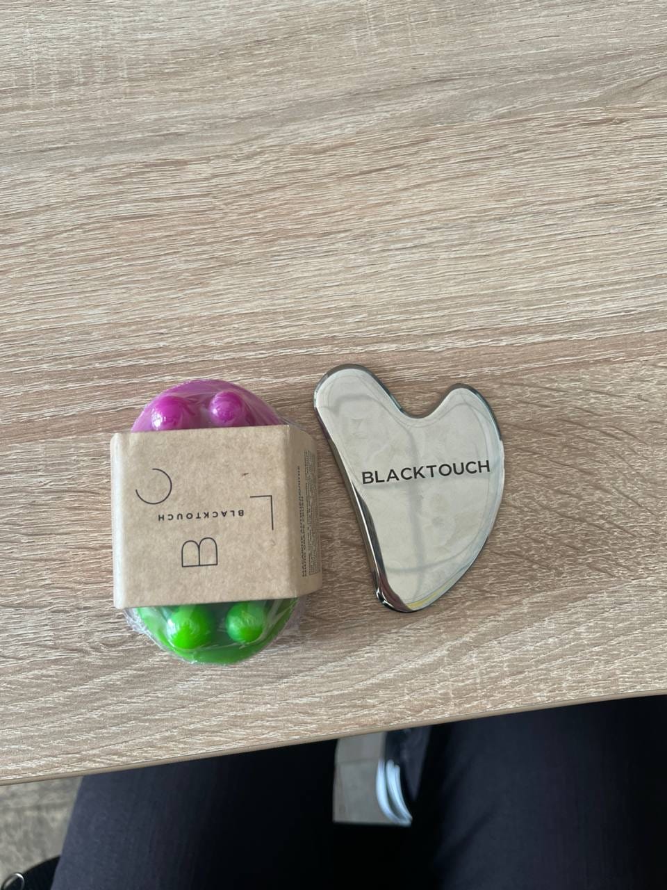 Customer photo review of Сталевий шкребок для гуа-ша масажу обличчя