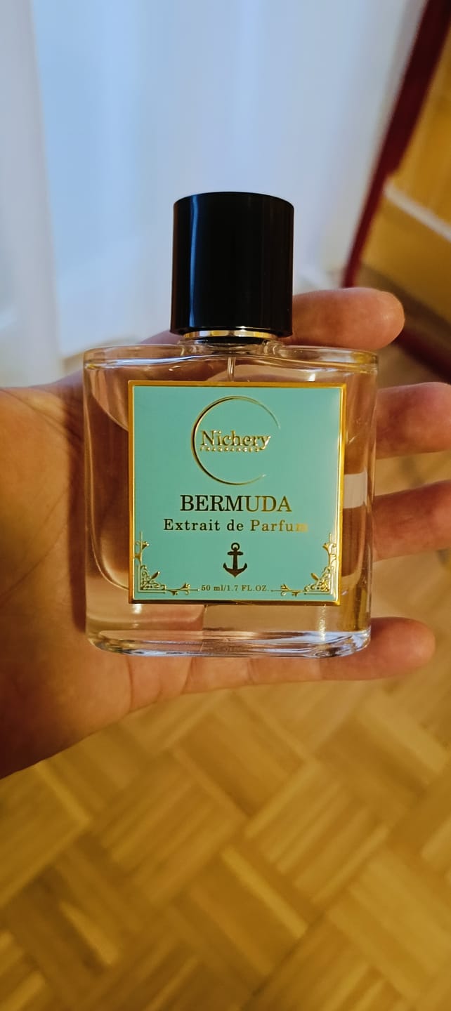 Customer photo review of Nichery Bermuda Extrait de Parfum - Unisex 50ml