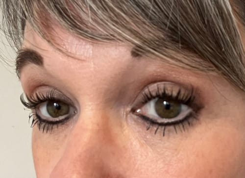 Customer photo review of Hybrid DIY Lash Extensions Starter Set